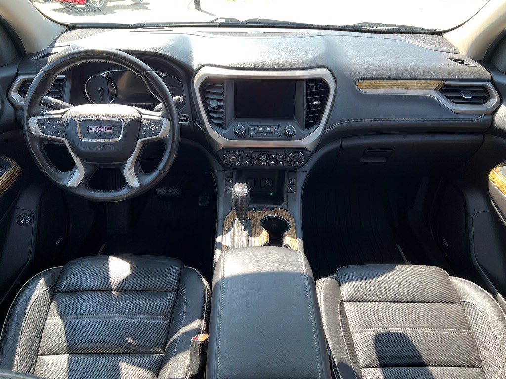 2017 GMC Acadia Image 19