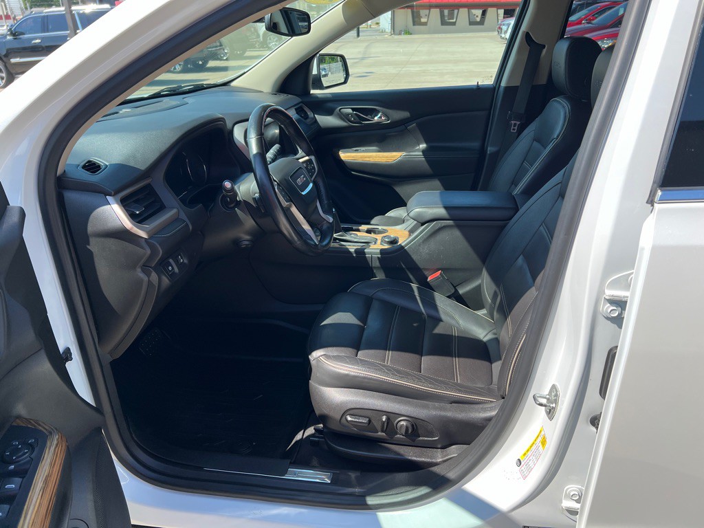 2017 GMC Acadia Image 23