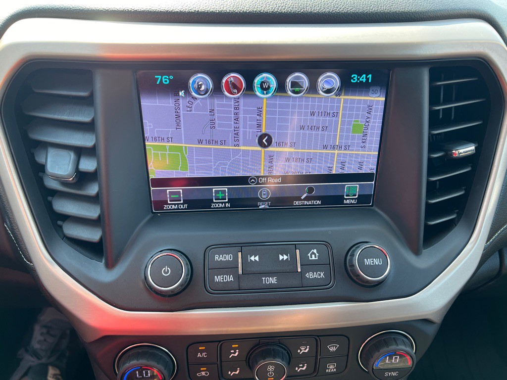 2017 GMC Acadia Image 26