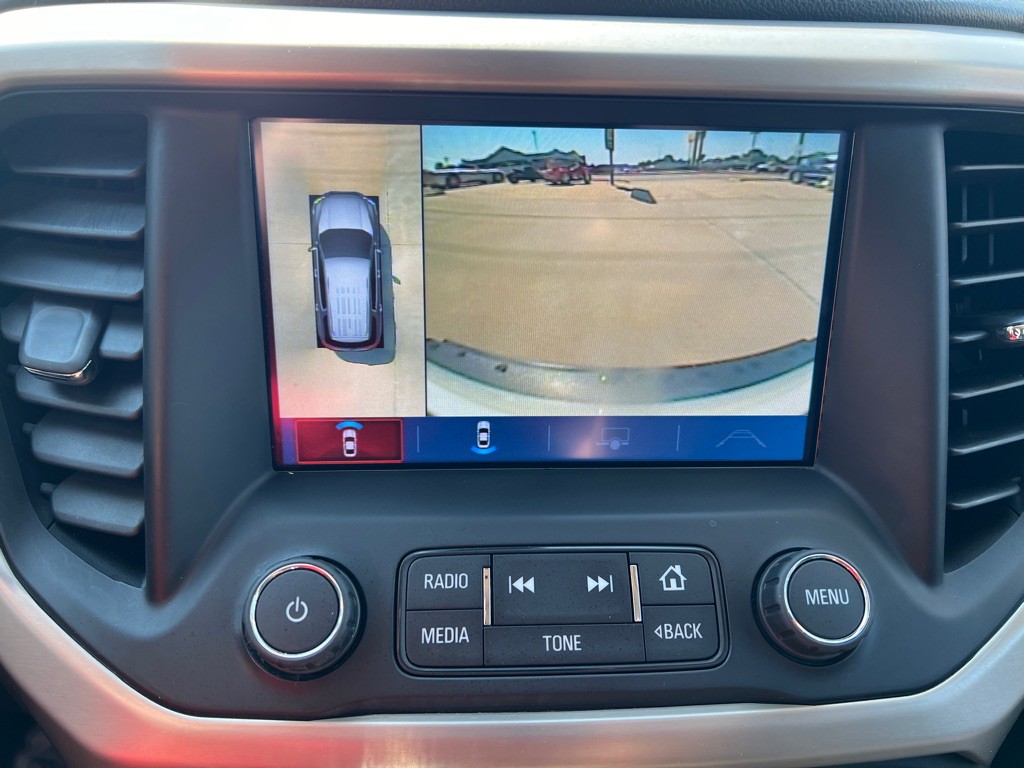 2017 GMC Acadia Image 30