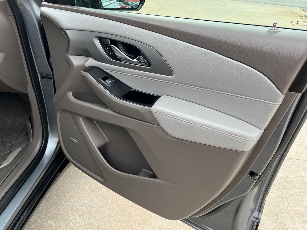 2020 Chevrolet Traverse Image 11