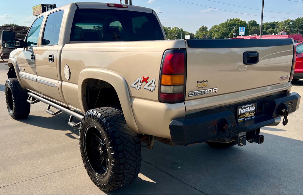 2005 GMC Sierra Image 5
