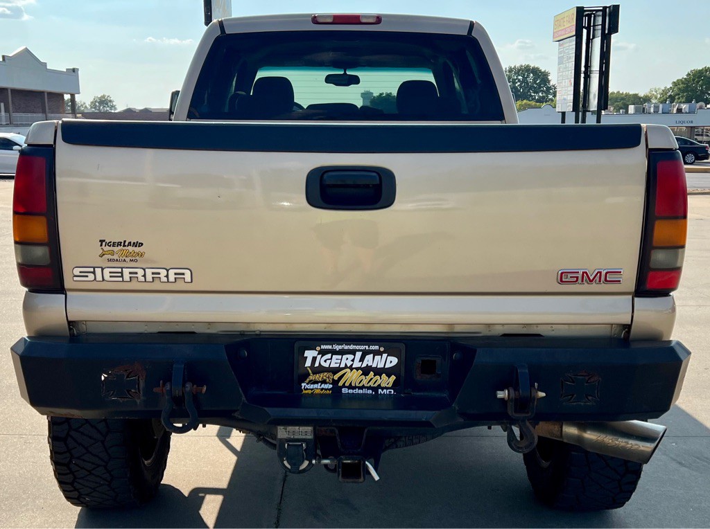 2005 GMC Sierra Image 6