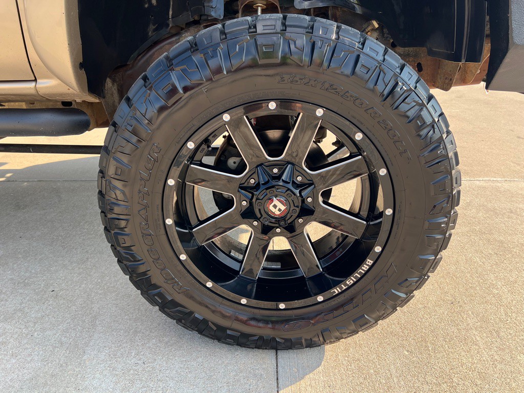 2005 GMC Sierra Image 9
