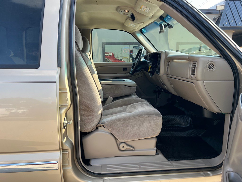 2005 GMC Sierra Image 11
