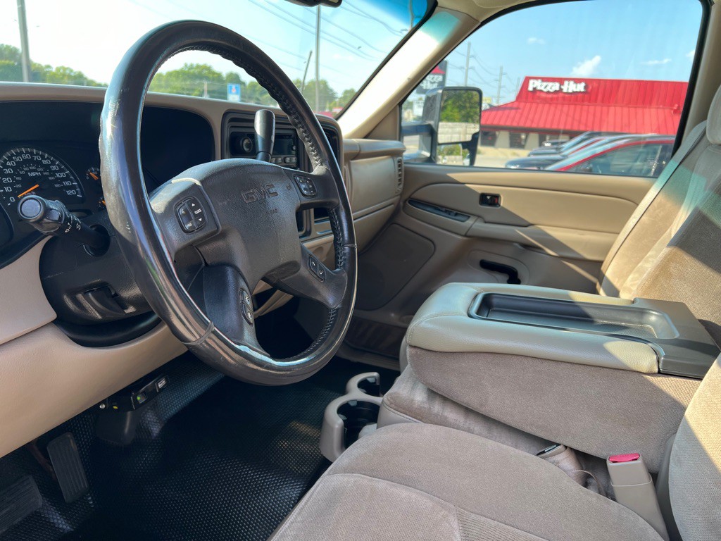 2005 GMC Sierra Image 20