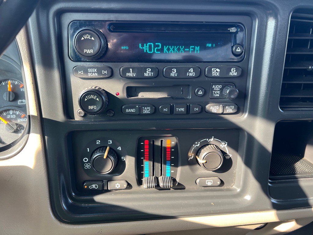 2005 GMC Sierra Image 21
