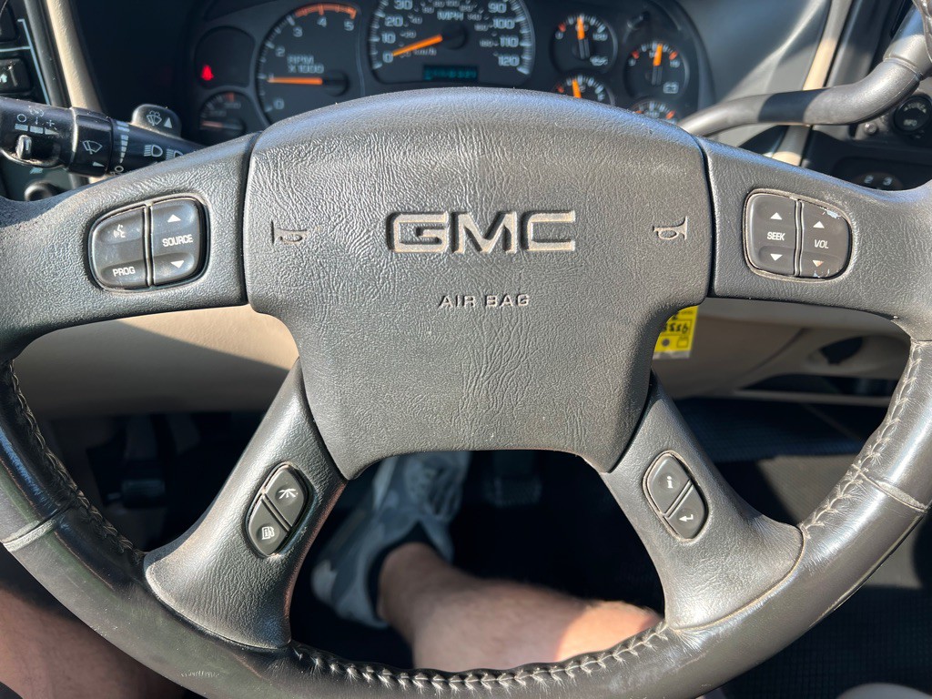 2005 GMC Sierra Image 23