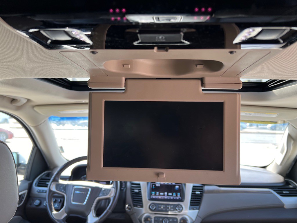 2018 GMC Yukon Image 16