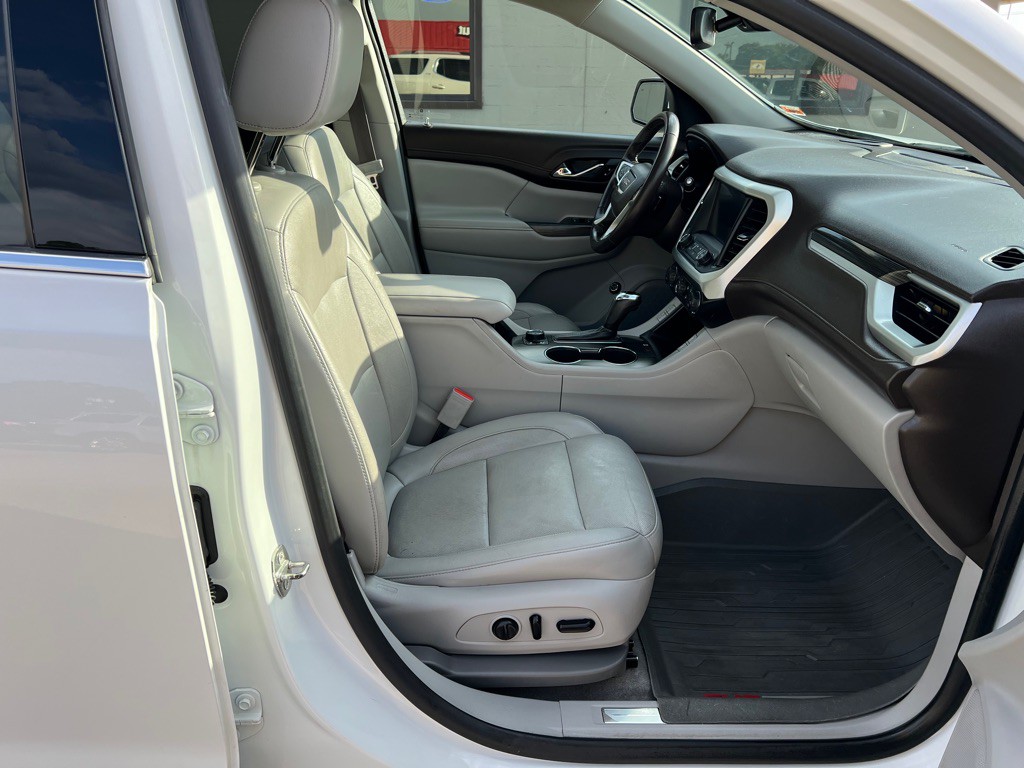 2019 GMC Acadia Image 14