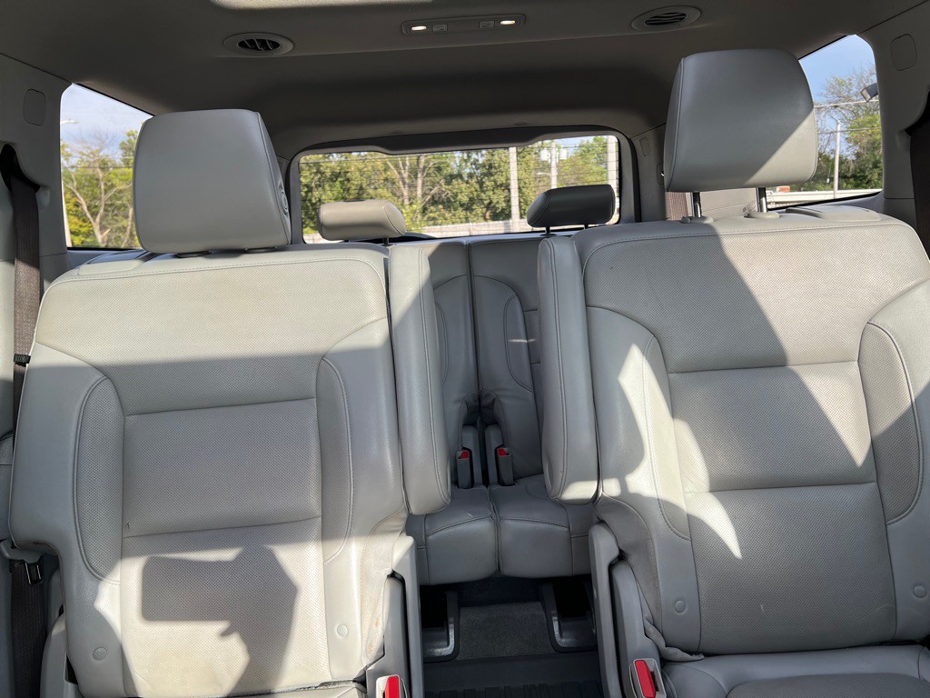 2019 GMC Acadia Image 17