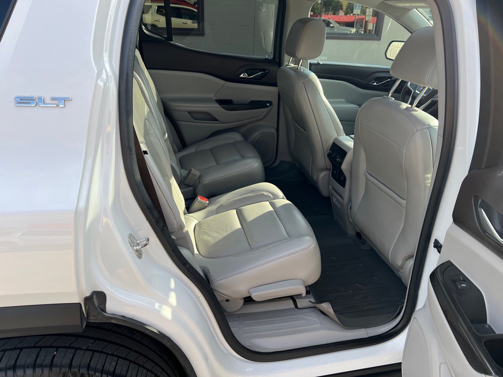 2019 GMC Acadia Image 18