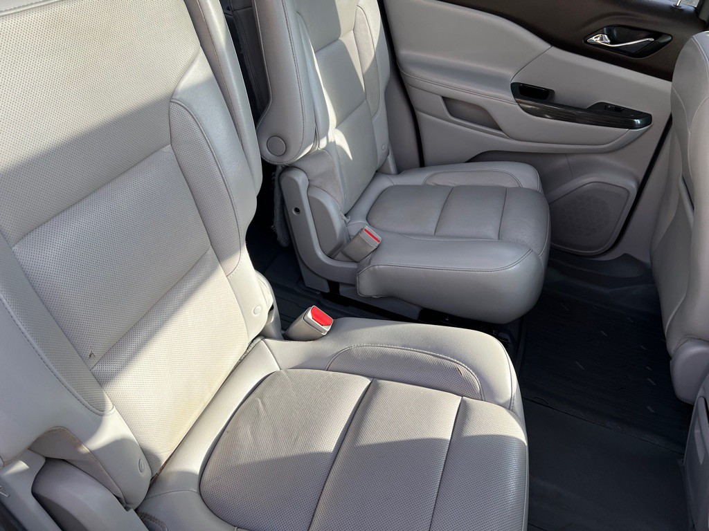 2019 GMC Acadia Image 19