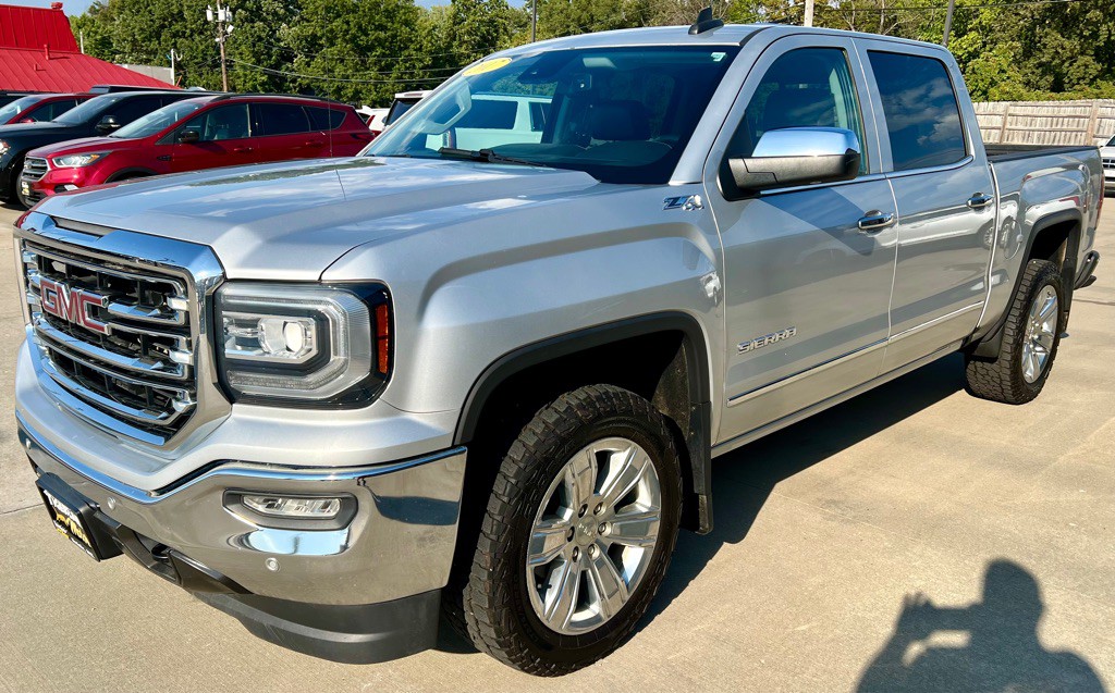 2017 GMC Sierra Image 3