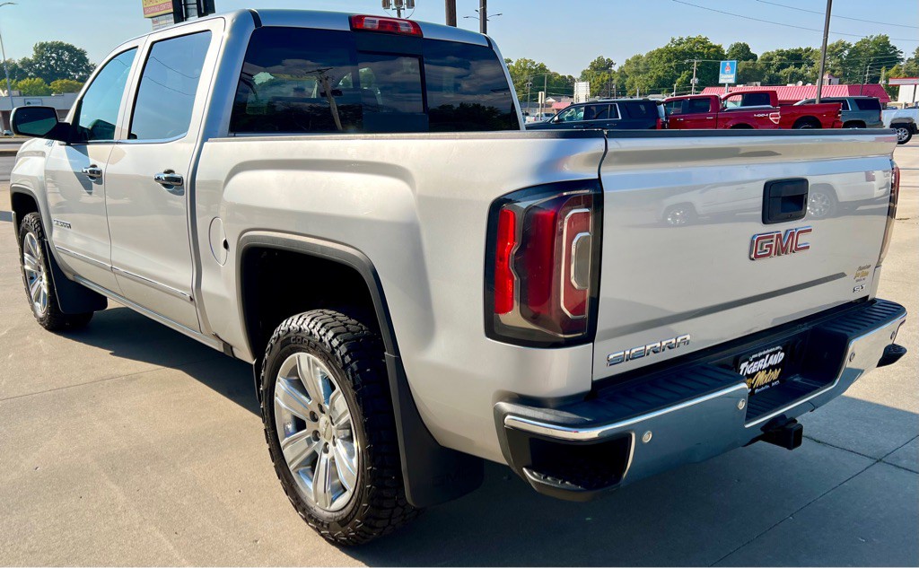 2017 GMC Sierra Image 5