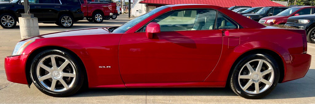 2004 Cadillac XLR Image 4