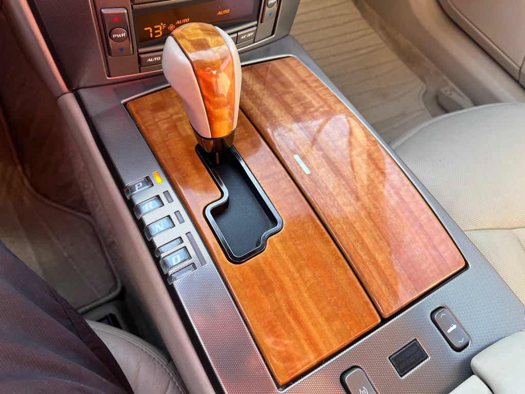 2004 Cadillac XLR Image 19