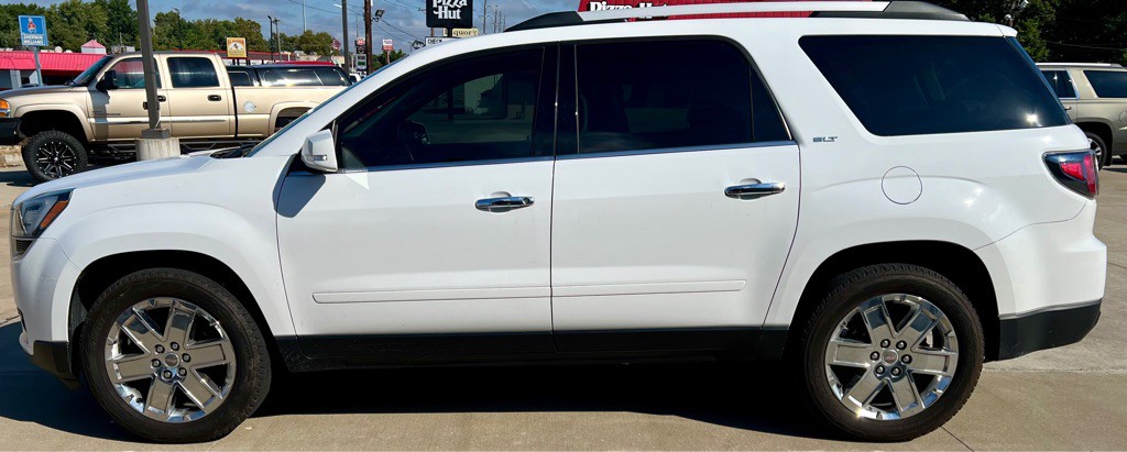 2017 GMC Acadia Image 3
