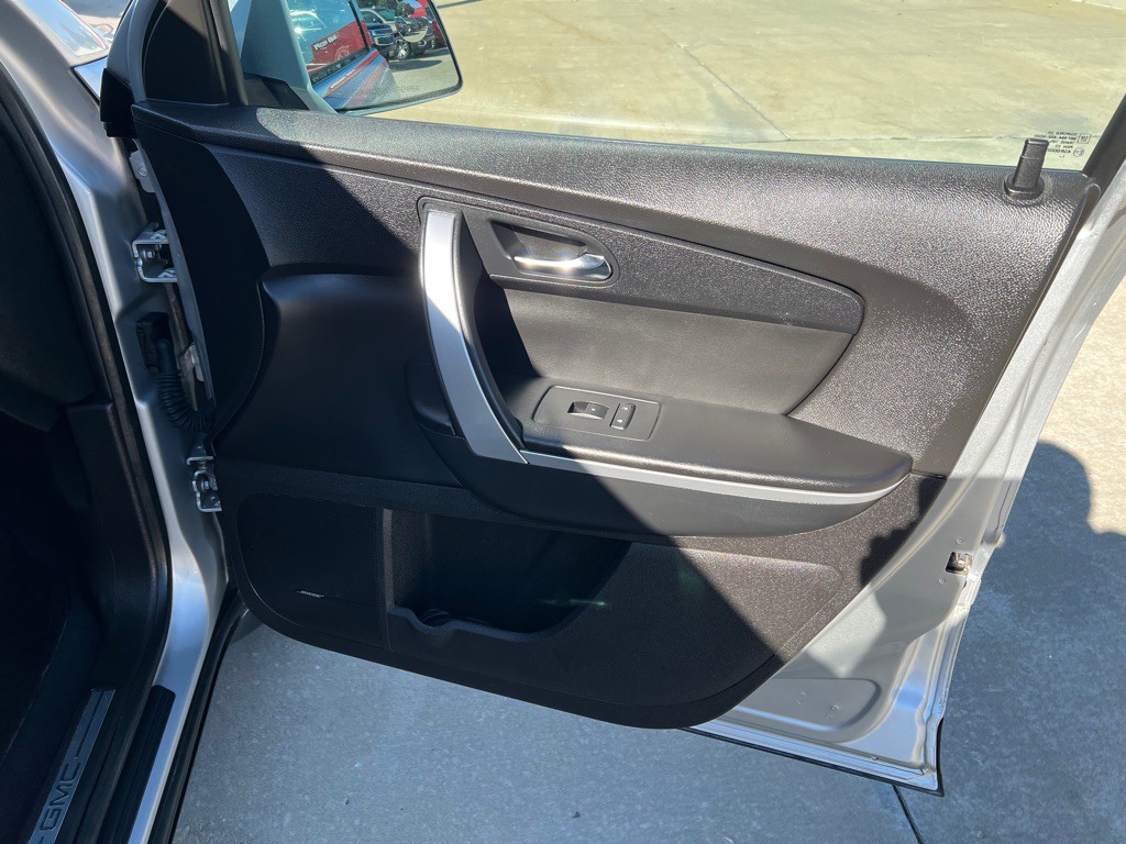 2012 GMC Acadia Image 10