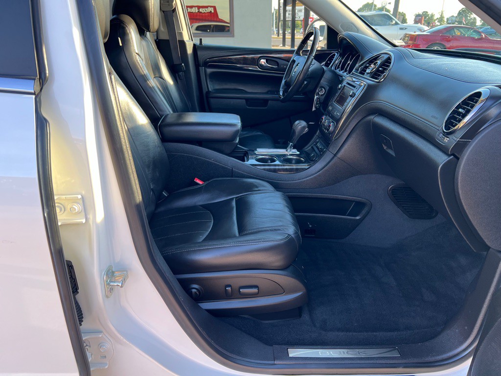 2015 Buick Enclave Image 13