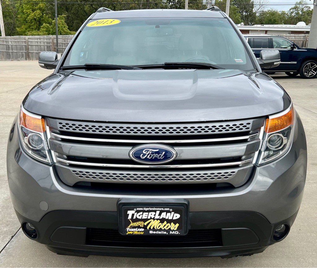 2013 Ford Explorer Image 2