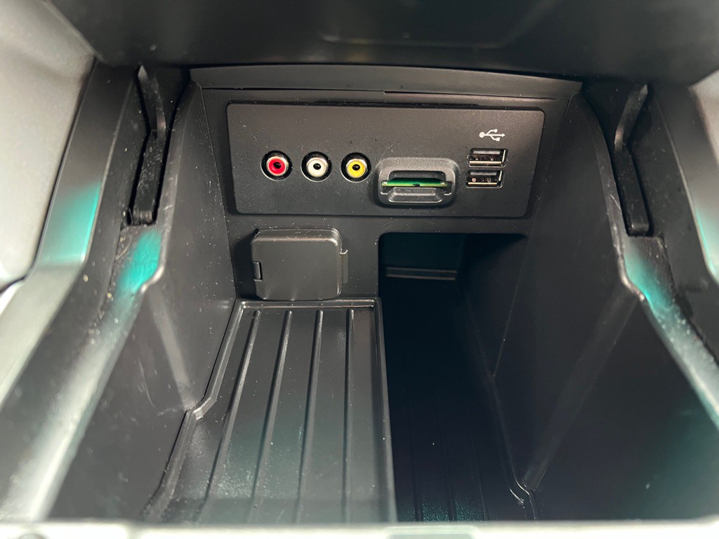2013 Ford Explorer Image 28