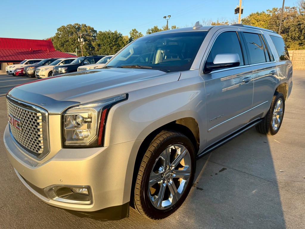 2017 GMC Yukon Image 3