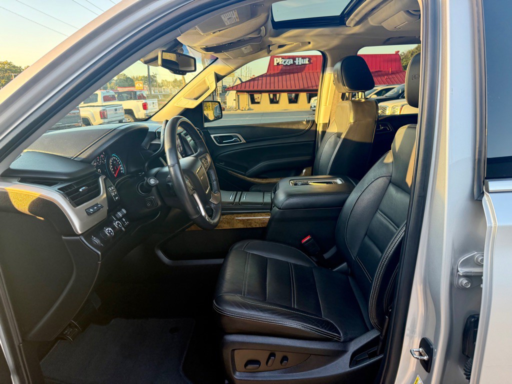 2017 GMC Yukon Image 16