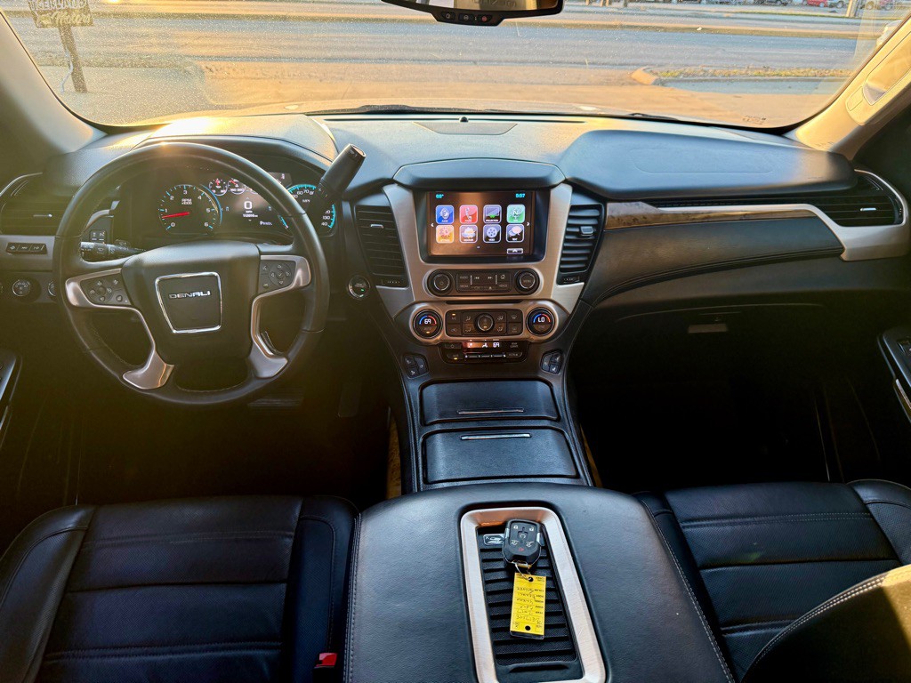 2017 GMC Yukon Image 23