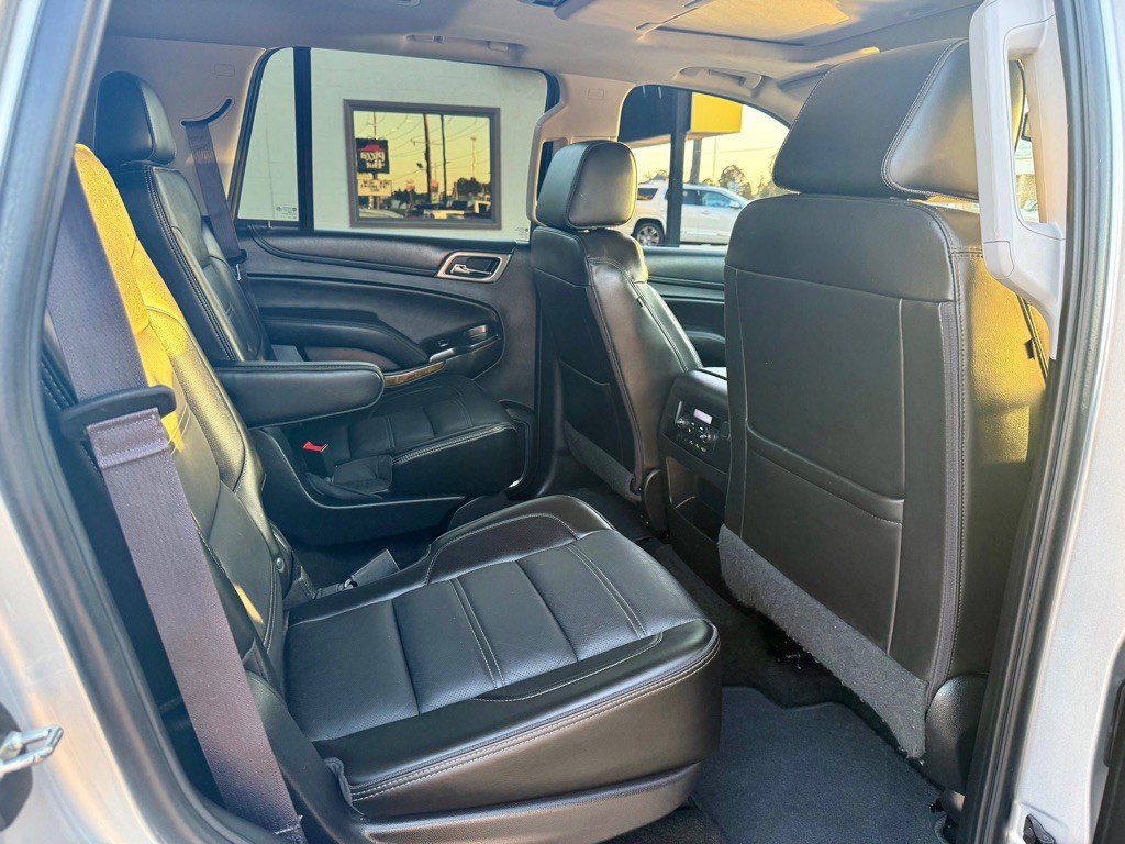 2017 GMC Yukon Image 28