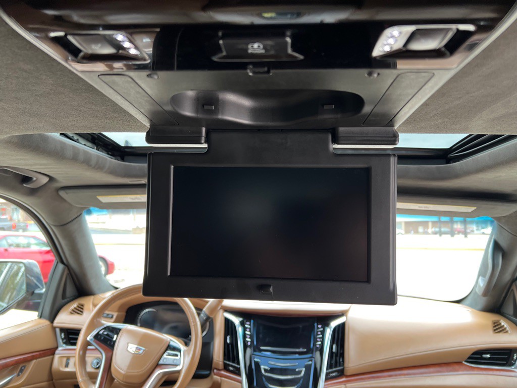 2017 Cadillac Escalade Image 24