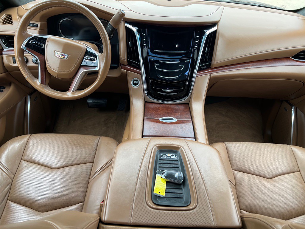 2017 Cadillac Escalade Image 26