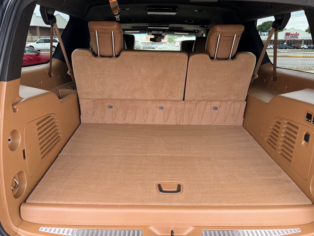 2017 Cadillac Escalade Image 27