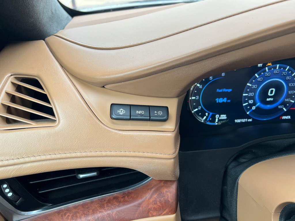 2017 Cadillac Escalade Image 30