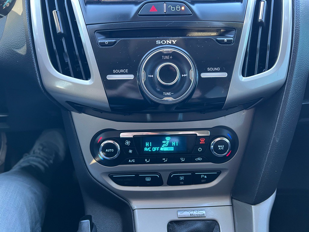 2012 Ford Focus Image 24