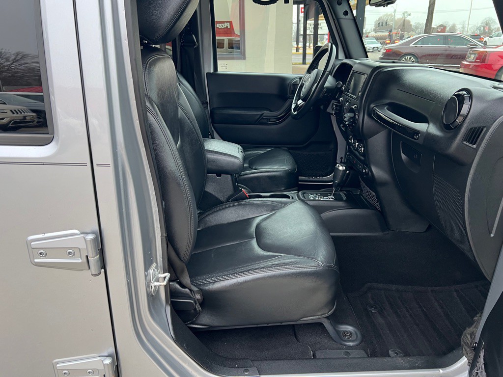 2015 Jeep Wrangler Unlimited Image 12