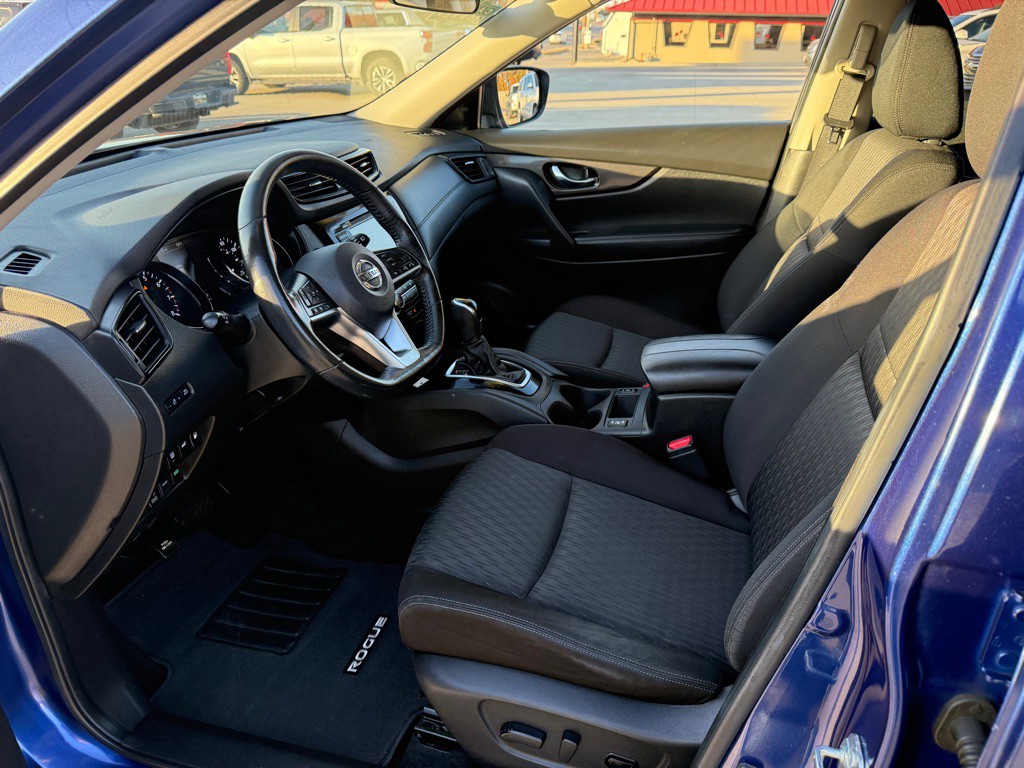2019 Nissan Rogue Image 11