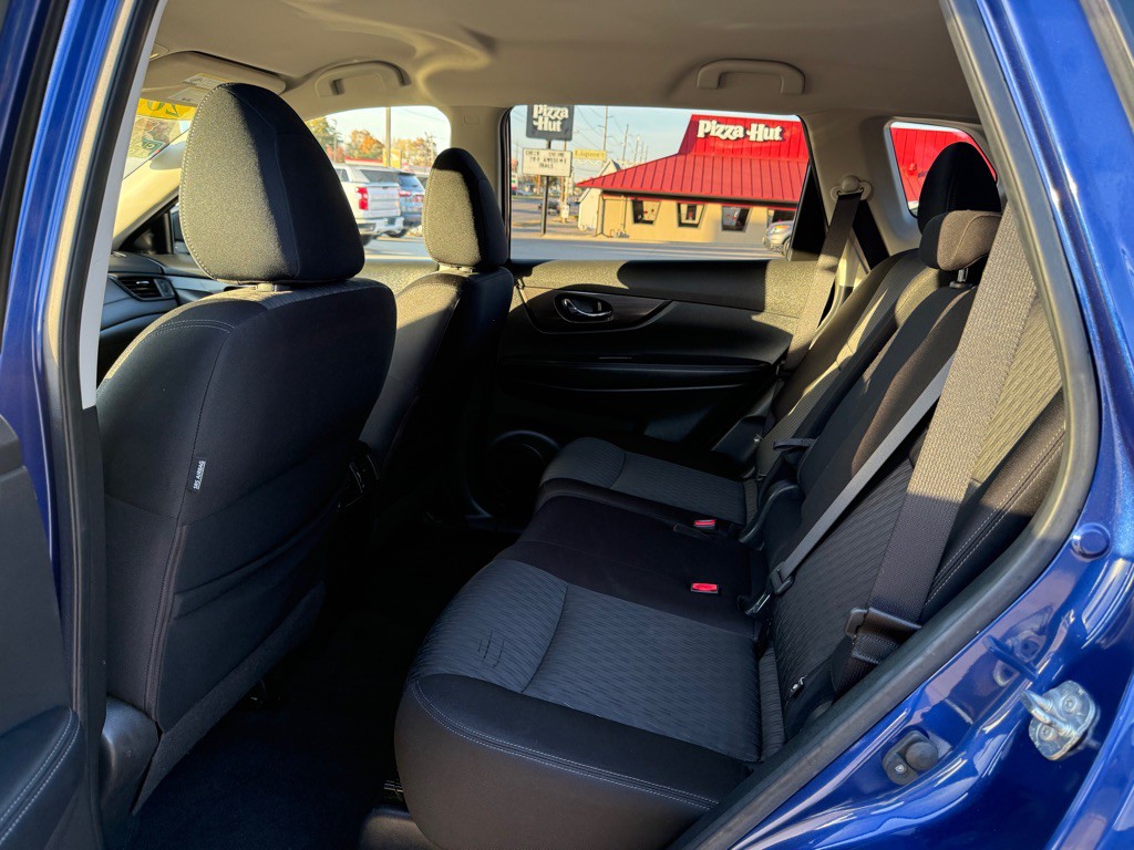 2019 Nissan Rogue Image 13