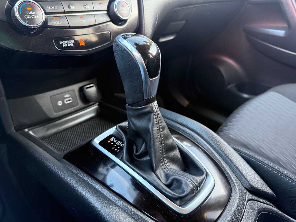 2019 Nissan Rogue Image 20