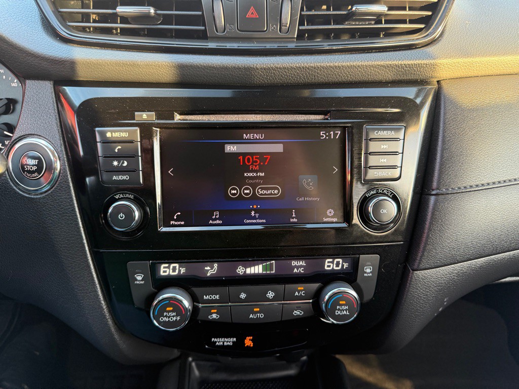 2019 Nissan Rogue Image 21