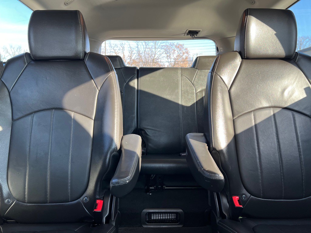 2016 Chevrolet Traverse Image 13