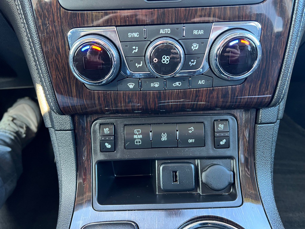 2016 Chevrolet Traverse Image 28