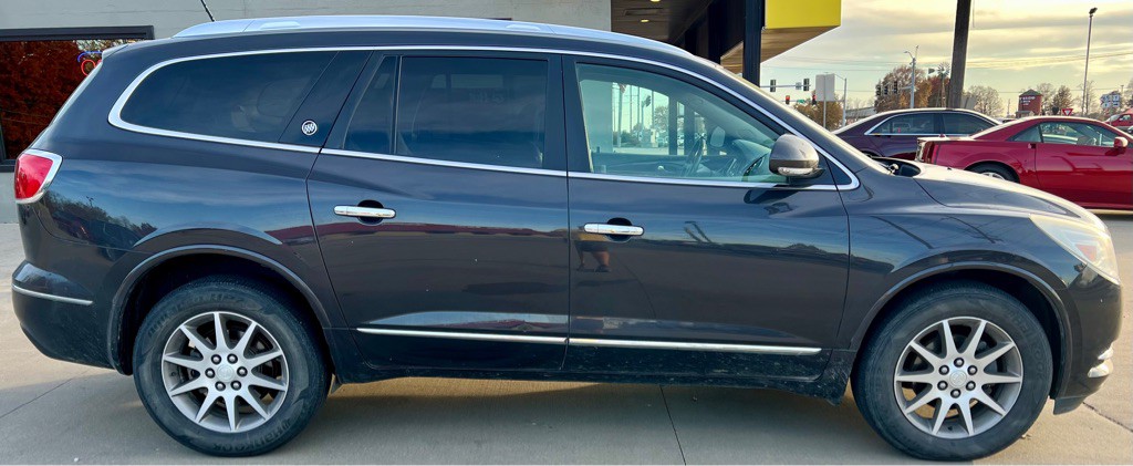 2016 Buick Enclave Image 8