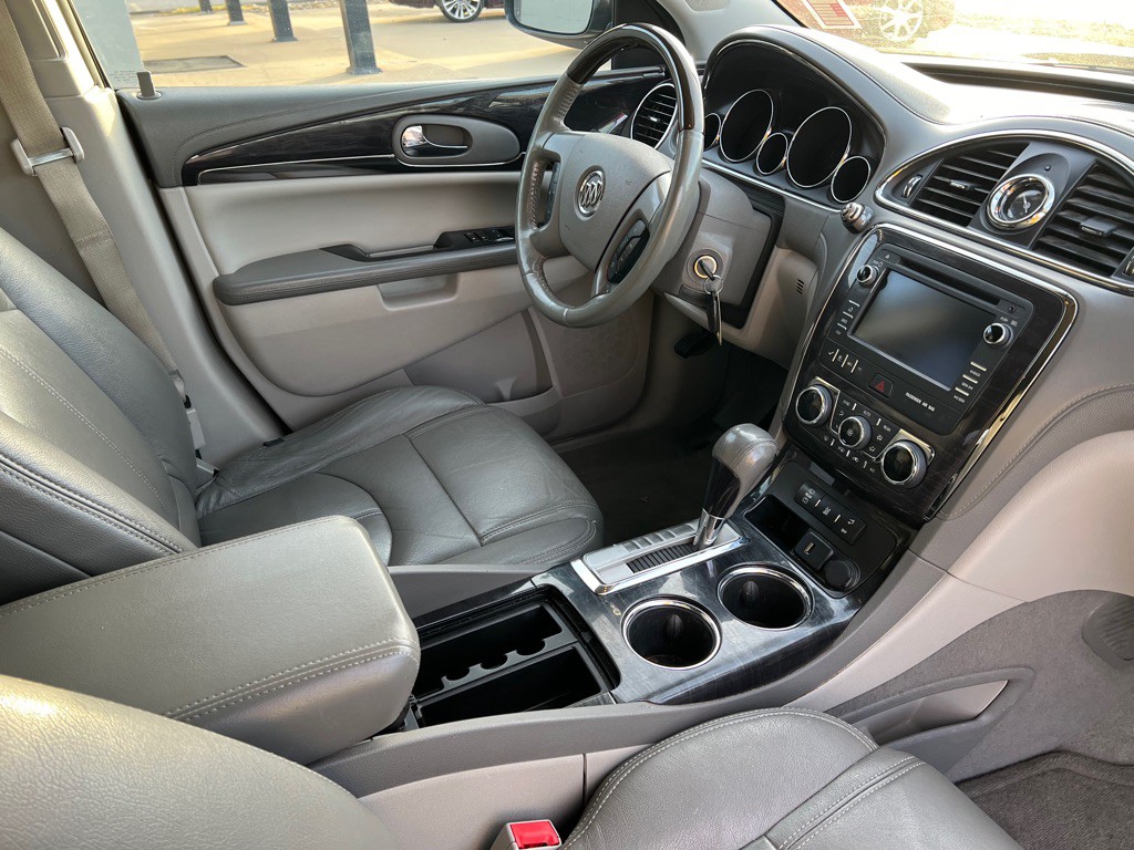 2016 Buick Enclave Image 11