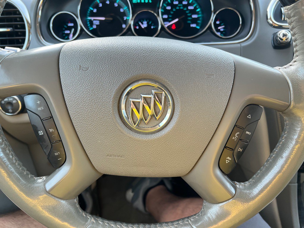 2016 Buick Enclave Image 19