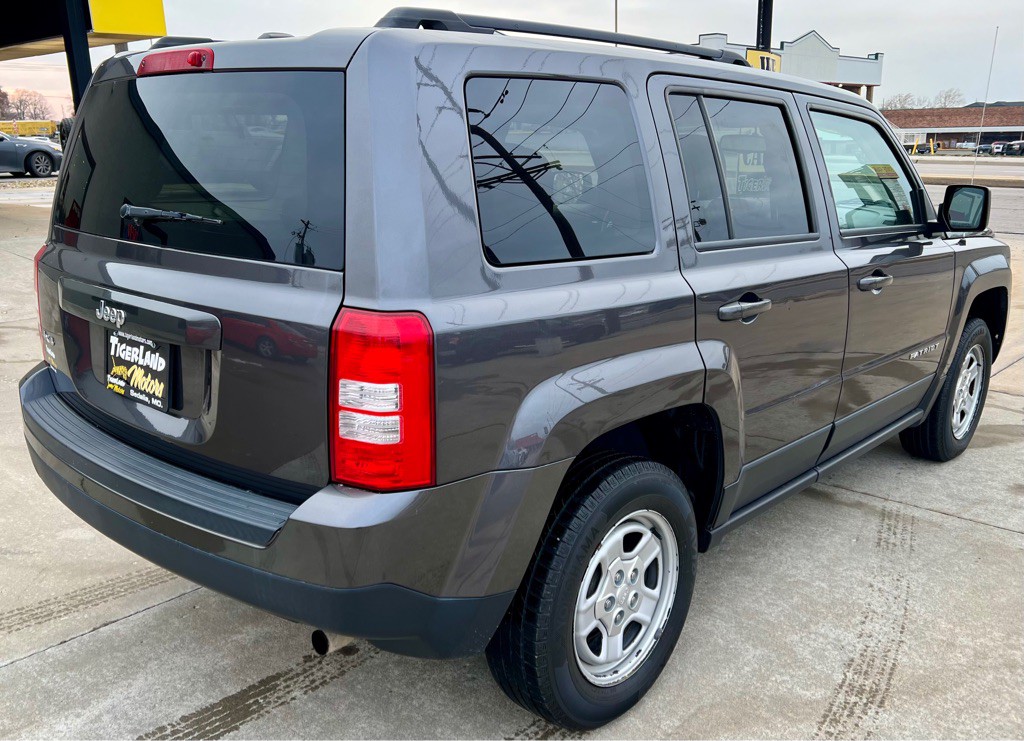 2017 Jeep Patriot Image 7