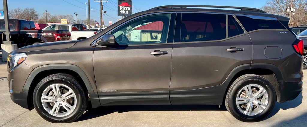 2020 GMC Terrain Image 4