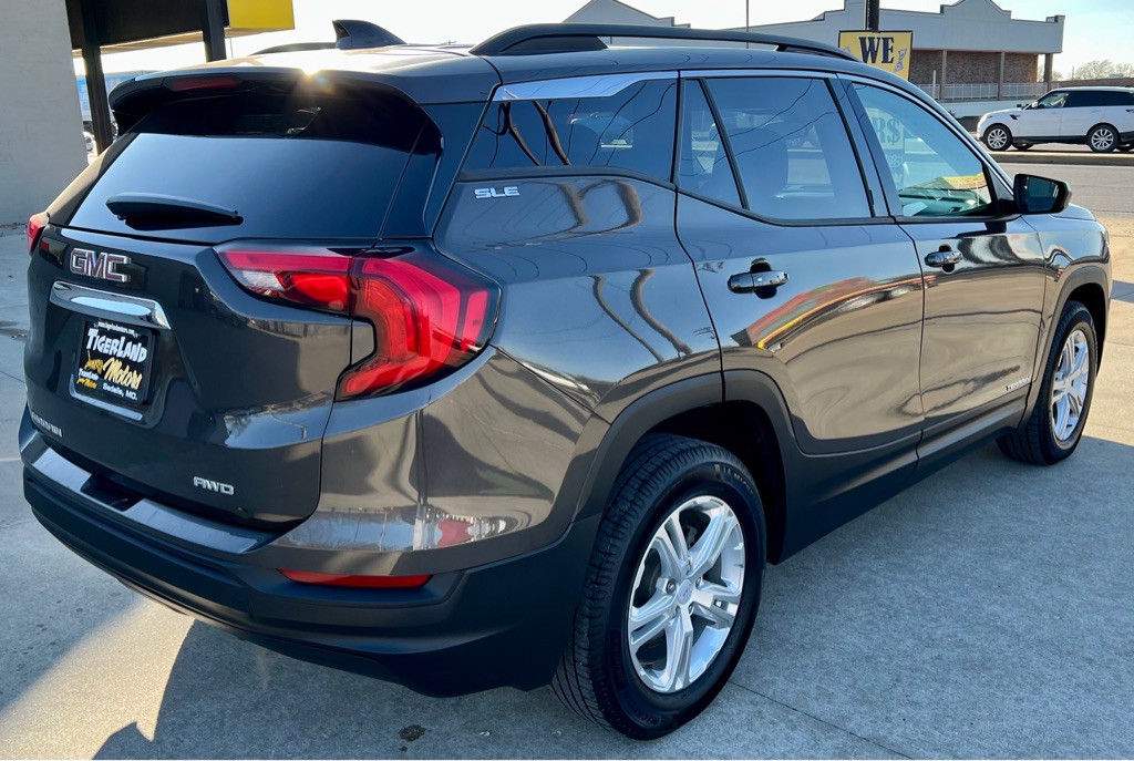 2020 GMC Terrain Image 7