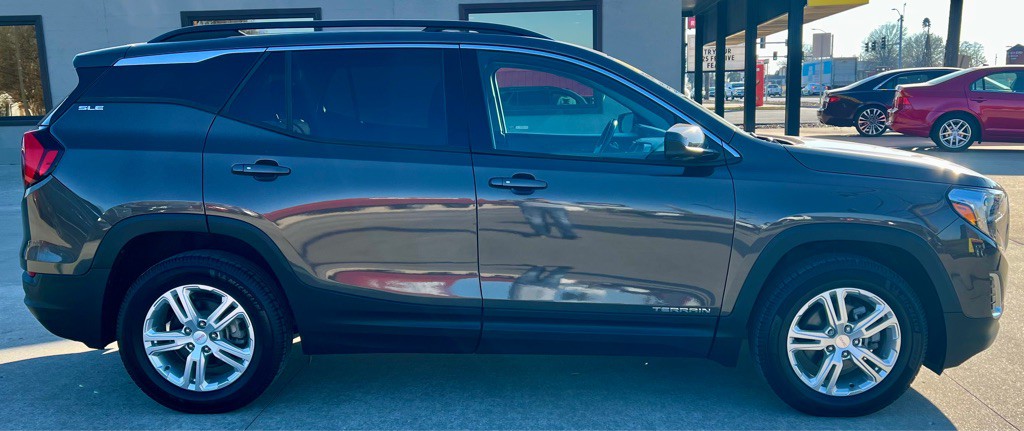 2020 GMC Terrain Image 8