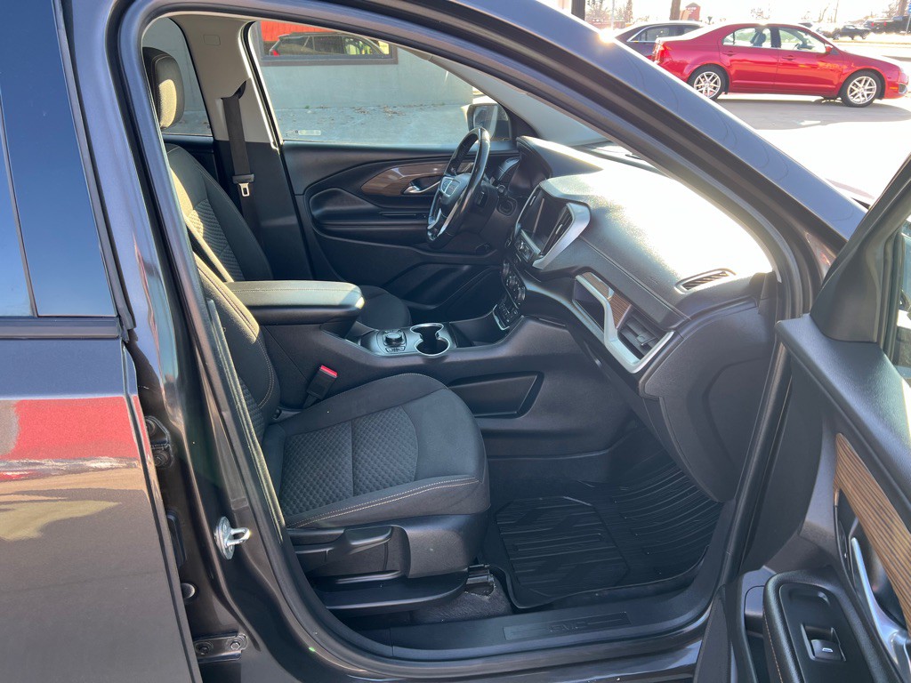 2020 GMC Terrain Image 11